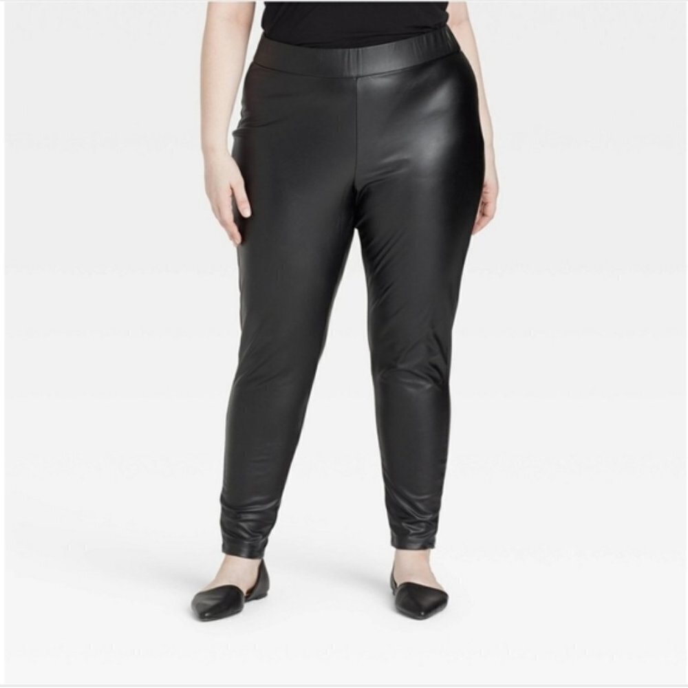 Ava & Viv Women's High-Rise Black 2X Faux Leather Tapered Ankle Pants